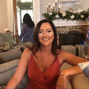 Meet your Posher, Courtney